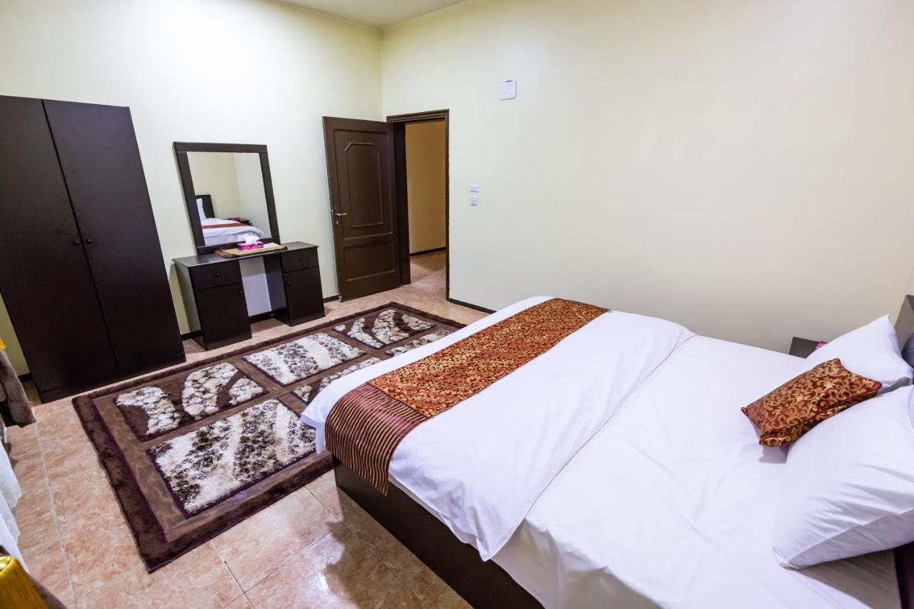 Al Eairy Furnished Apartments- Jeddah 1 ภายนอก รูปภาพ