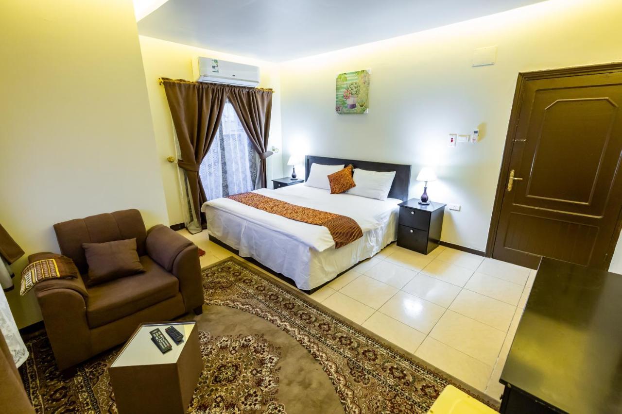 Al Eairy Furnished Apartments- Jeddah 1 ภายนอก รูปภาพ