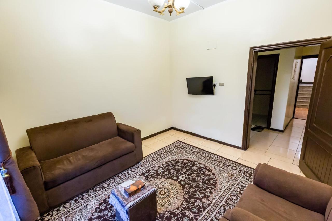 Al Eairy Furnished Apartments- Jeddah 1 ภายนอก รูปภาพ
